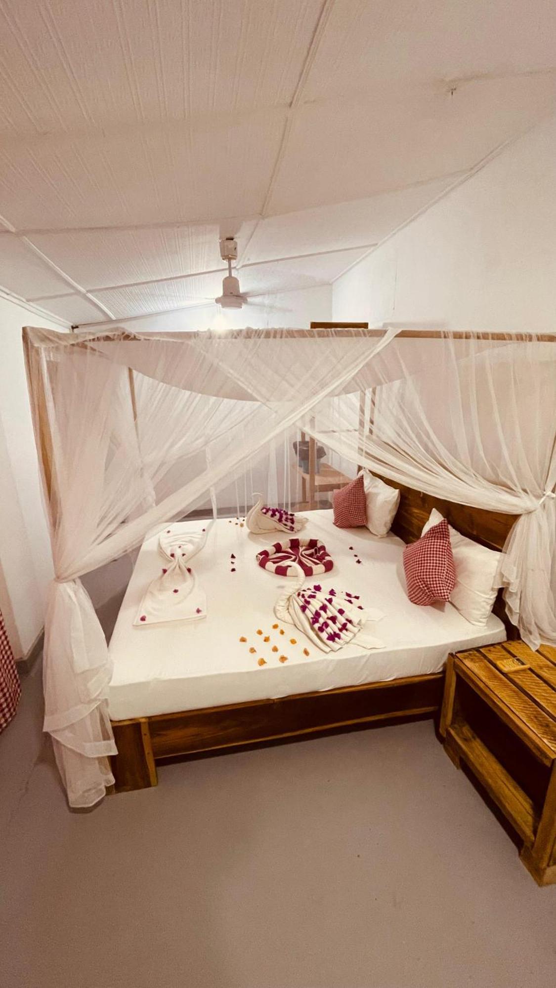 Swiss Kiss Beach Resort 우푸벨리 외부 사진