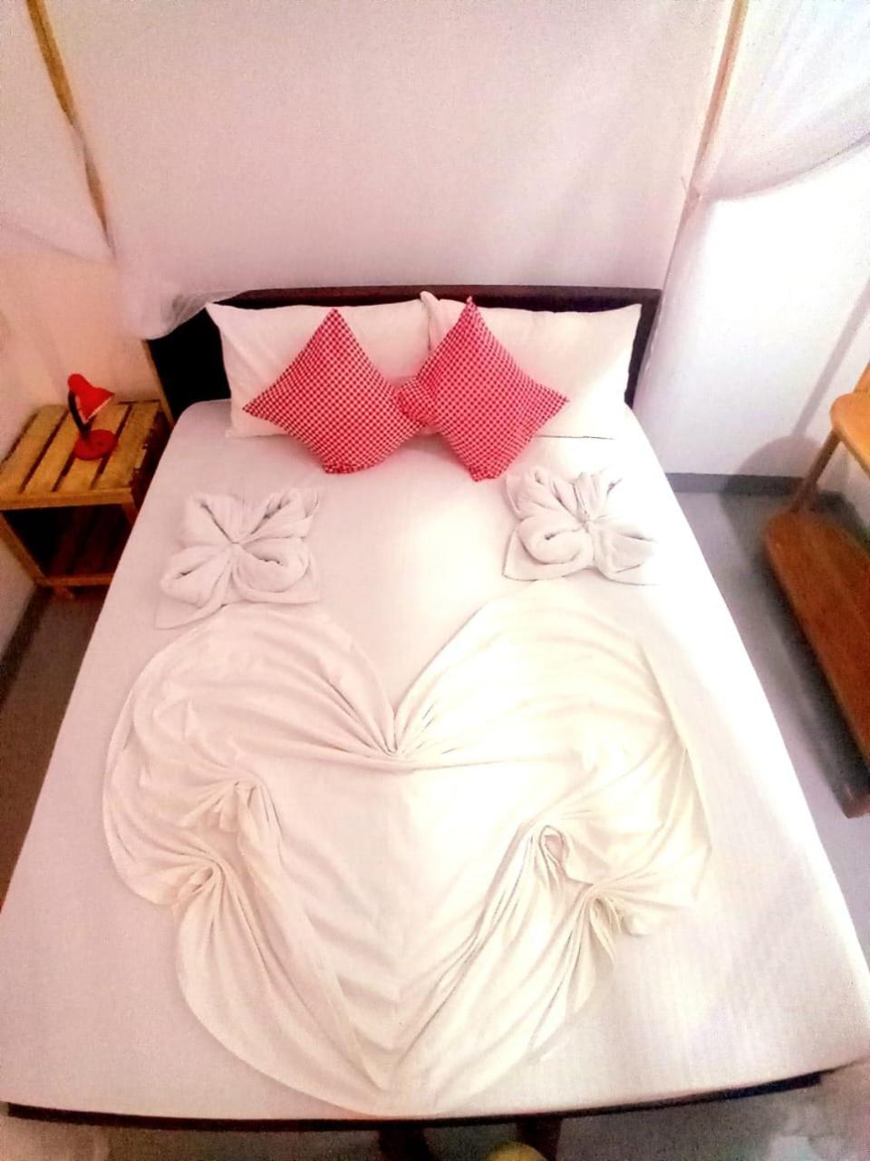 Swiss Kiss Beach Resort 우푸벨리 외부 사진